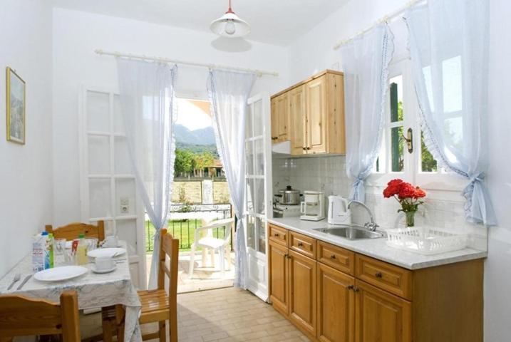 Elizabeth Apartments Αχαράβη Εξωτερικό φωτογραφία